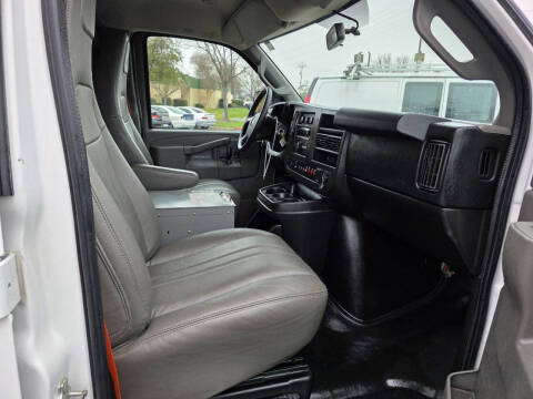 2016 Chevrolet Express 2500