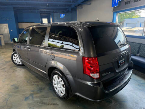 2016 Dodge Grand Caravan SE
