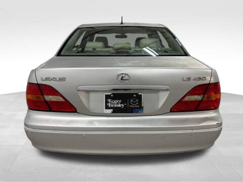 2002 Lexus LS 430