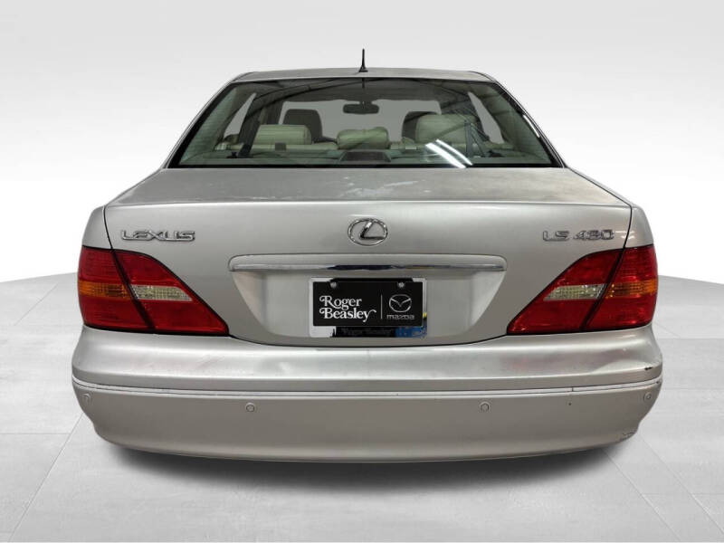 2002 Lexus LS 430