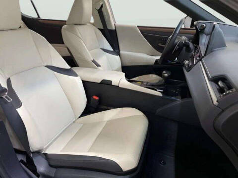 2025 Lexus ES 350