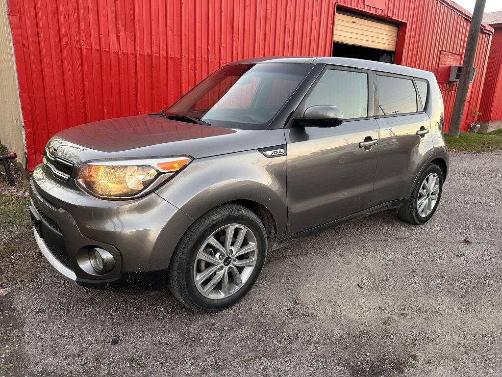 Gray 2018 Kia Soul + + 4dr Crossover 1