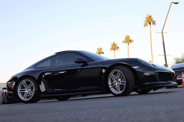 2017 Porsche 911 Carrera 4