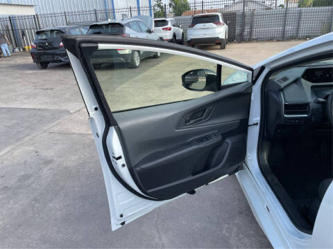 2025 Toyota Prius LE