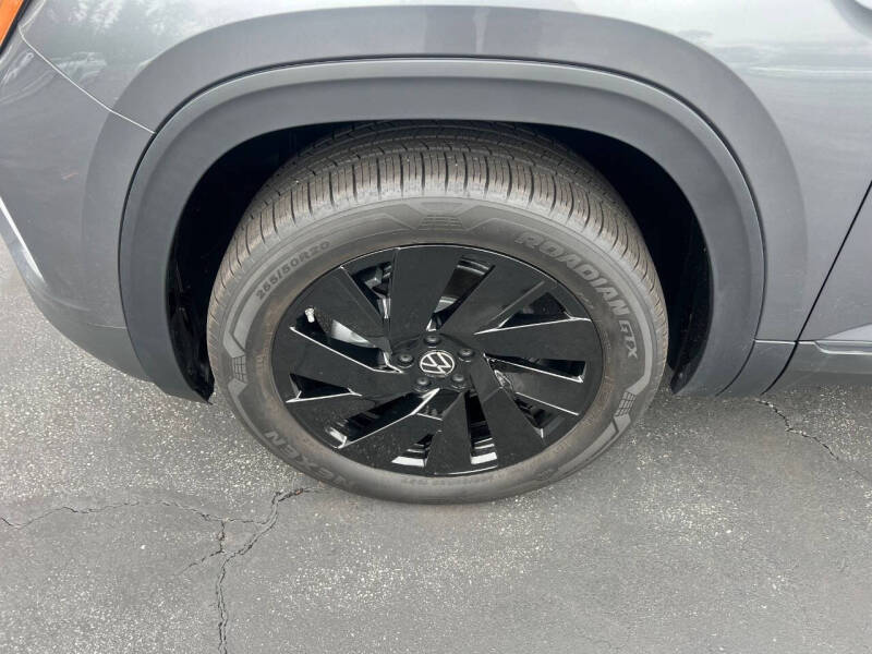 2024 Volkswagen Atlas SE