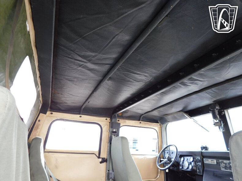 1999 AM General Hummer