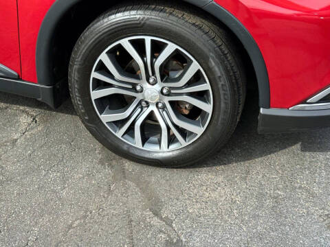 2018 Mitsubishi Outlander ES