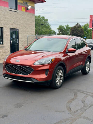 2020 Ford Escape SE