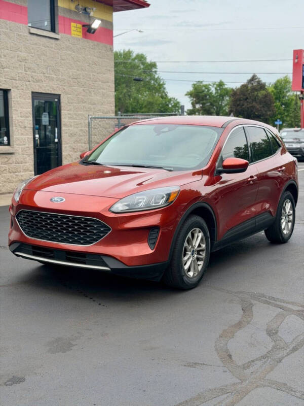 2020 Ford Escape SE