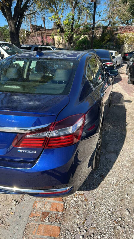 2017 Honda Accord Hybrid EX-L