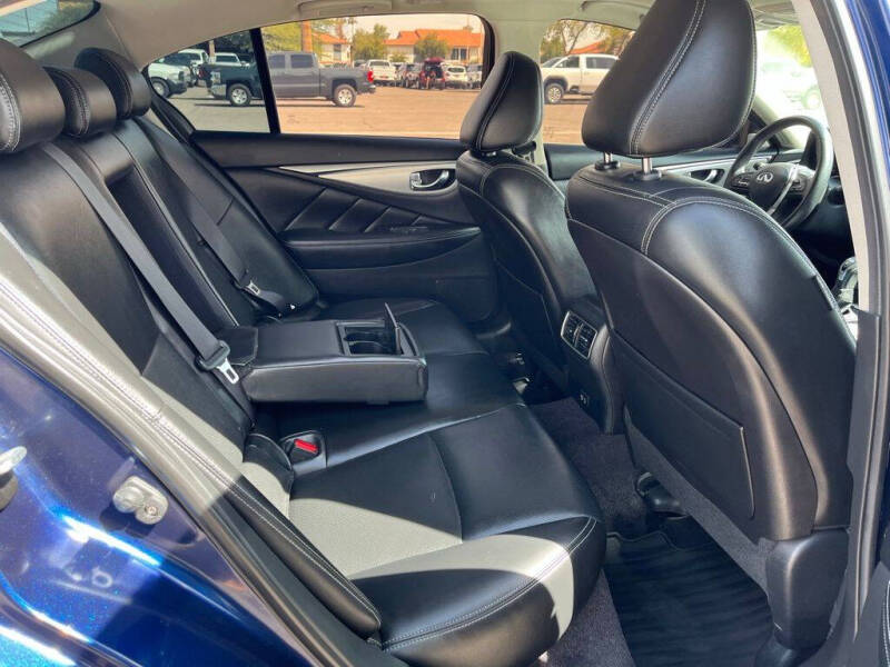 2022 Infiniti Q50 Luxe