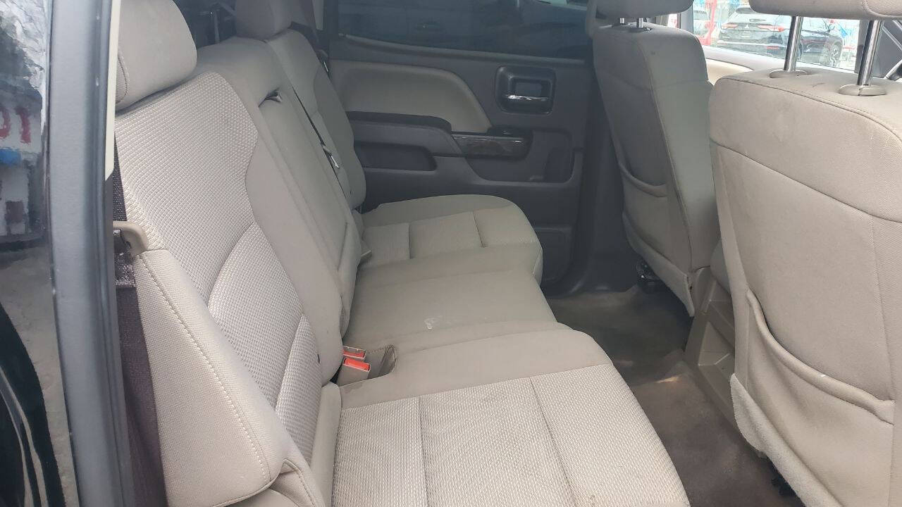 Used Car 2018 Chevrolet Silverado 1500  Lt 4x2 4dr Crew Cab 6.5 Ft. Sb For Sale Under $20,000 In San Antonio, Texas