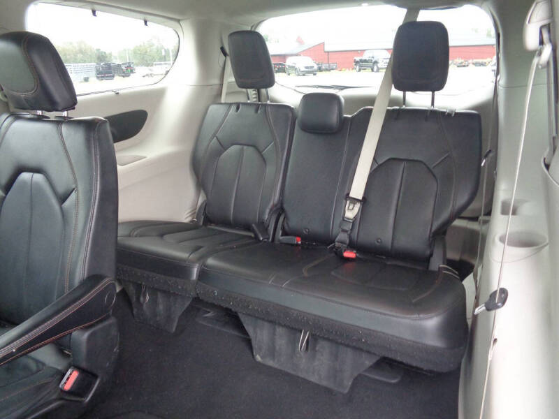 2020 Chrysler Pacifica Touring L