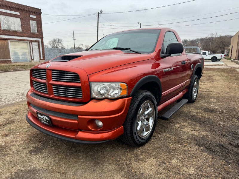 Image 3 of 2005 Dodge Ram 1500 SLT
