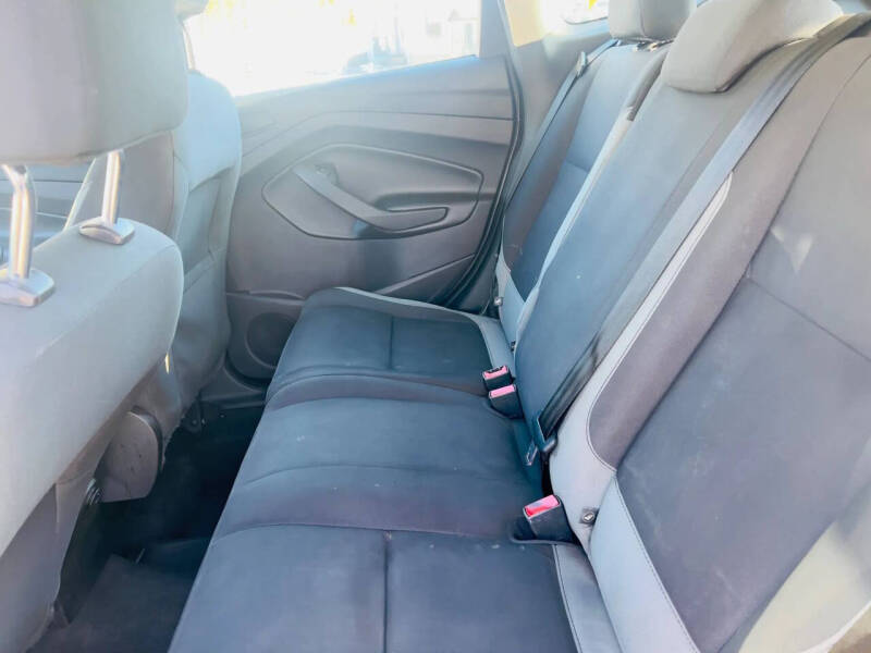 2014 Ford Escape S