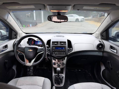 2012 Chevrolet Sonic LS