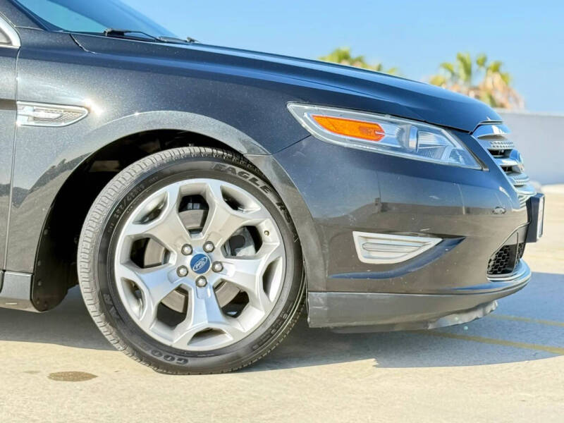2010 Ford Taurus SHO