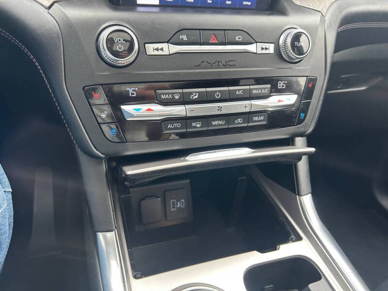 2020 Ford Explorer Platinum