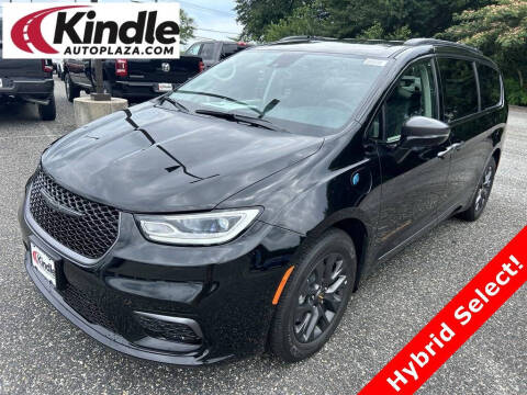 2024 Chrysler Pacifica Plug-In Hybrid for sale at Kindle Auto Plaza in Cape May Court House NJ