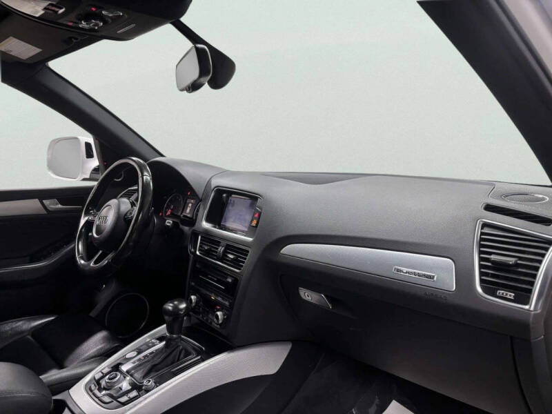 2017 Audi Q5 2.0T quattro Premium Plus