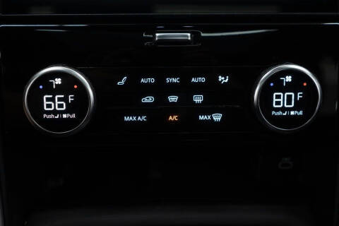 2023 Land Rover Discovery P300 S R-Dynamic