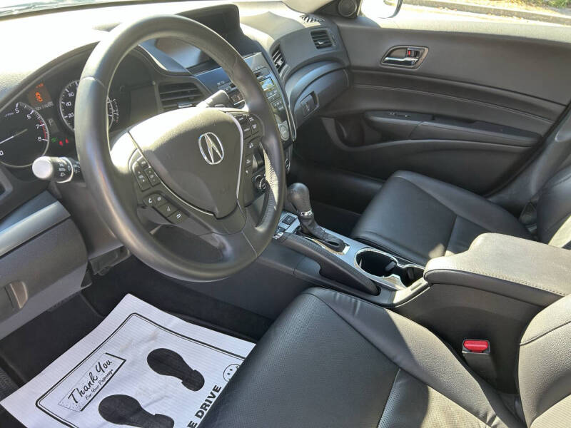 2013 Acura ILX 2.0L w/Tech