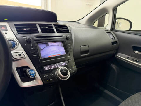 2013 Toyota Prius v