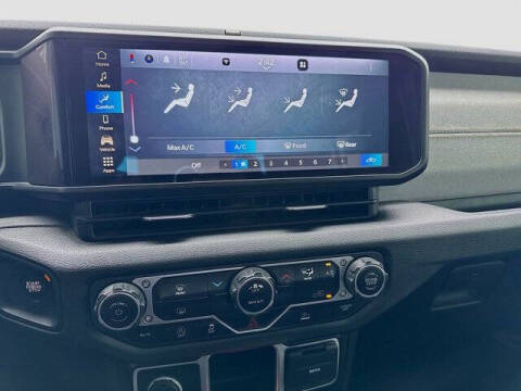 2024 Jeep Gladiator Sport