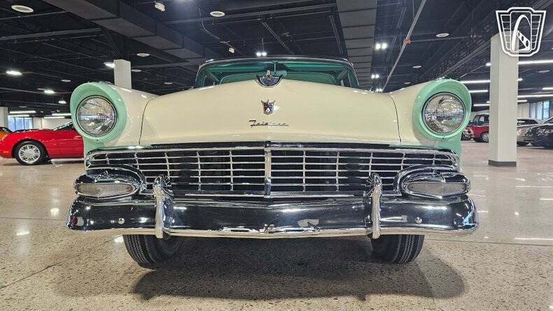 1956 Ford Crown Victoria