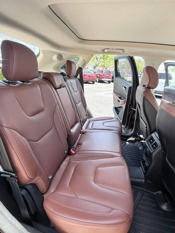 2017 Ford Edge Titanium