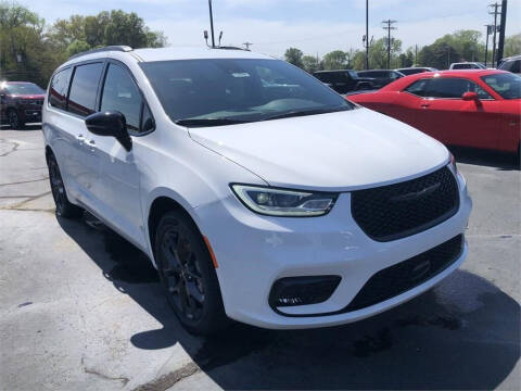 2024 Chrysler Pacifica for sale at Audubon Chrysler Center in Henderson KY