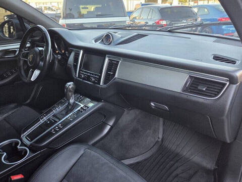 2016 Porsche Macan S