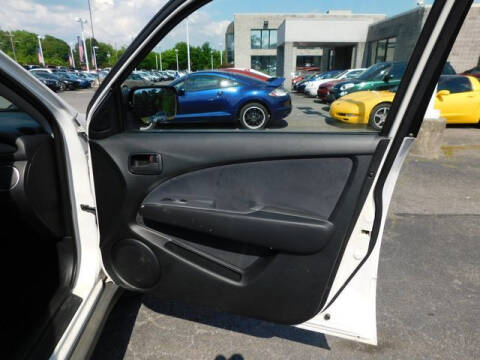 2003 Mitsubishi Outlander LS