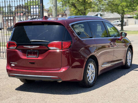 2020 Chrysler Pacifica Touring L