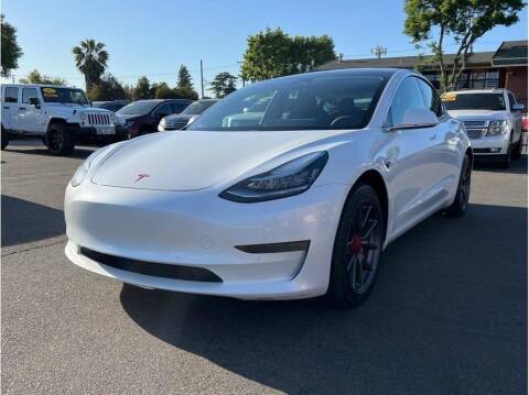 2020 Tesla Model 3 for sale at Carros Usados Fresno in Clovis CA