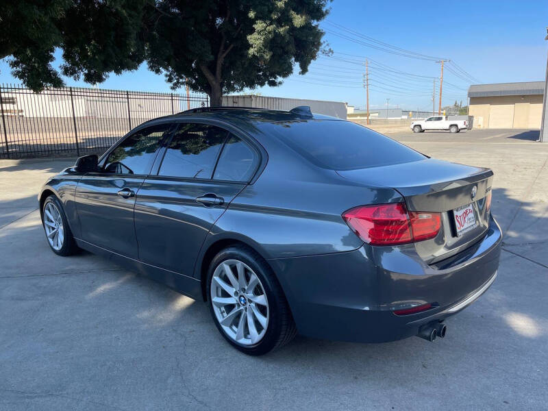 2012 BMW 3 Series 328i