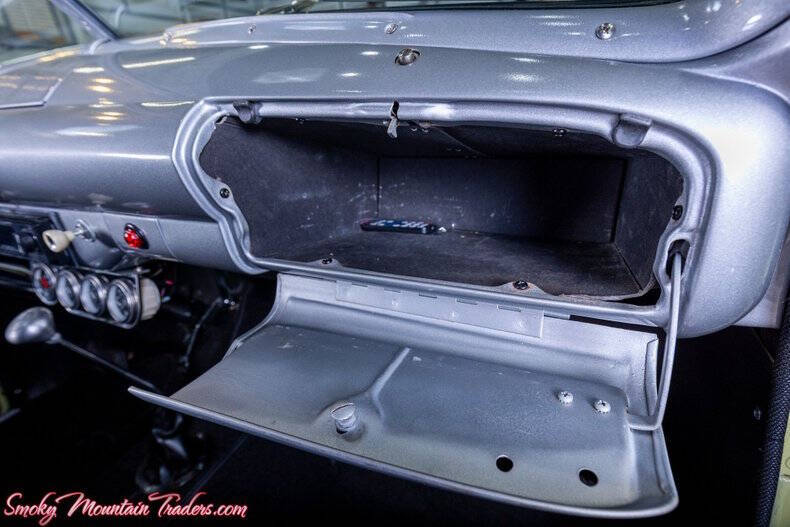 1950 Ford Custom Deluxe