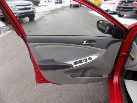 2014 Hyundai Accent SE