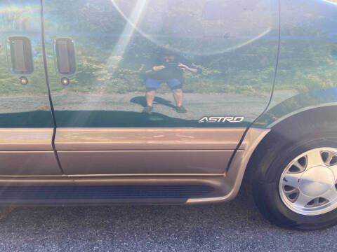 2000 Chevrolet Astro LS