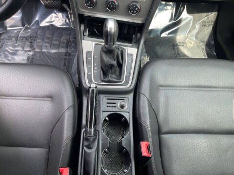 2015 Volkswagen Golf TSI SE