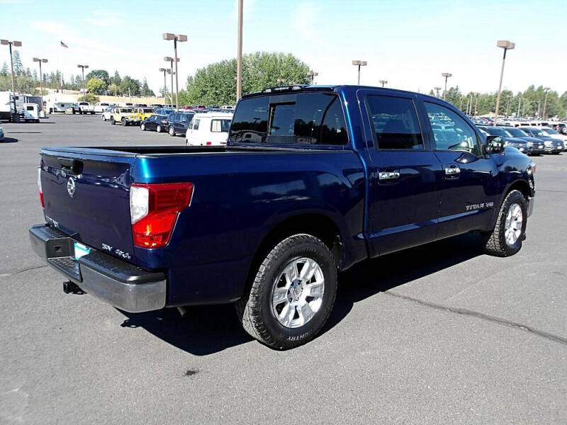 2018 Nissan Titan SV