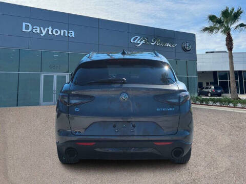 2025 Alfa Romeo Stelvio