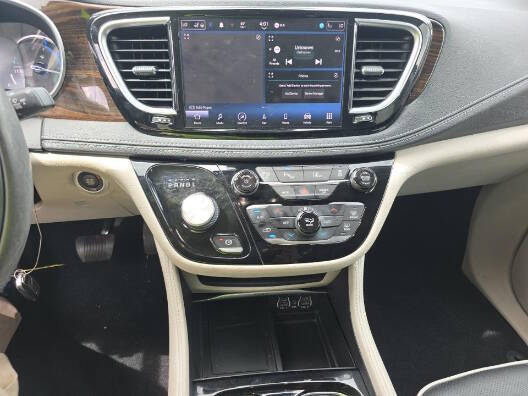 2022 Chrysler Pacifica Hybrid Limited