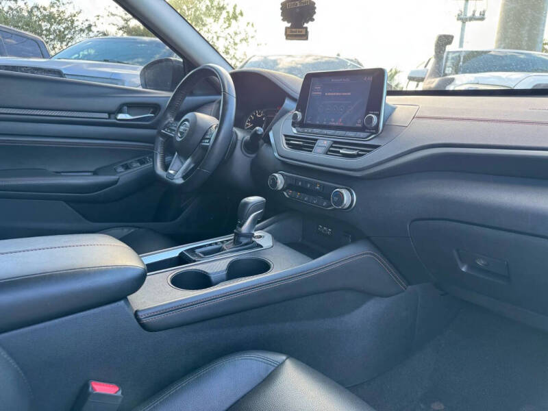 2020 Nissan Altima 2.5 SR