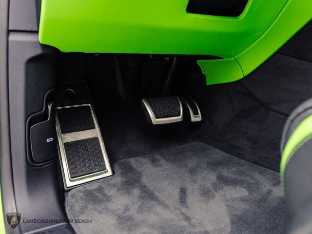 2025 Lamborghini Urus SE