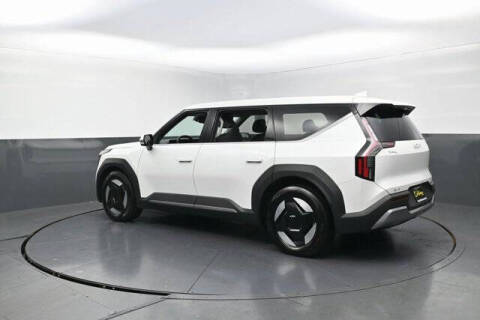 2024 Kia EV9 Light Long Range