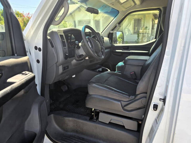 2015 Nissan NV