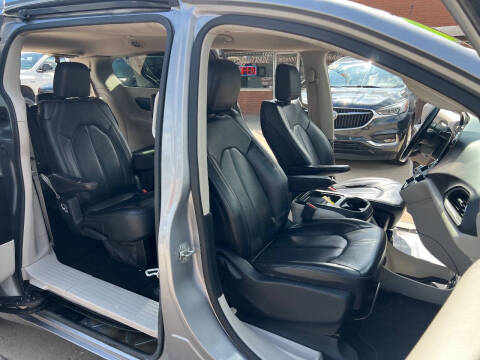 2018 Chrysler Pacifica Touring L