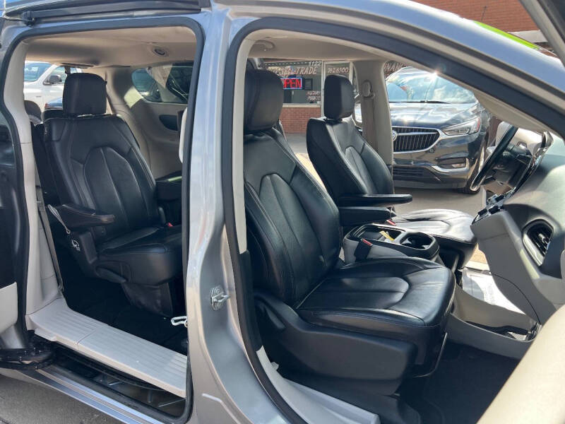 2018 Chrysler Pacifica Touring L