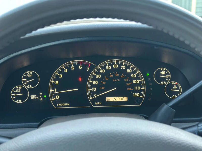 2005 Toyota Sequoia Limited